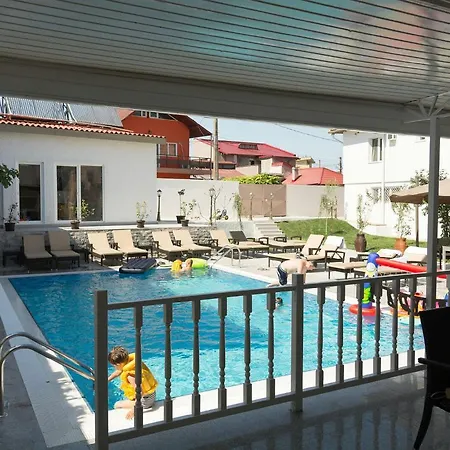 מלון Marailis 4*