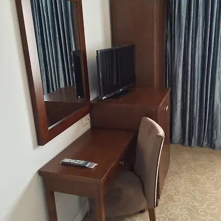 Hotel Marailis 4*